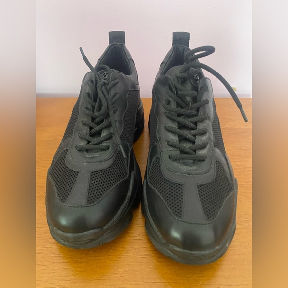 ⭐️Wishbone Platform Sneaker⭐️ - Picture 2 of 4